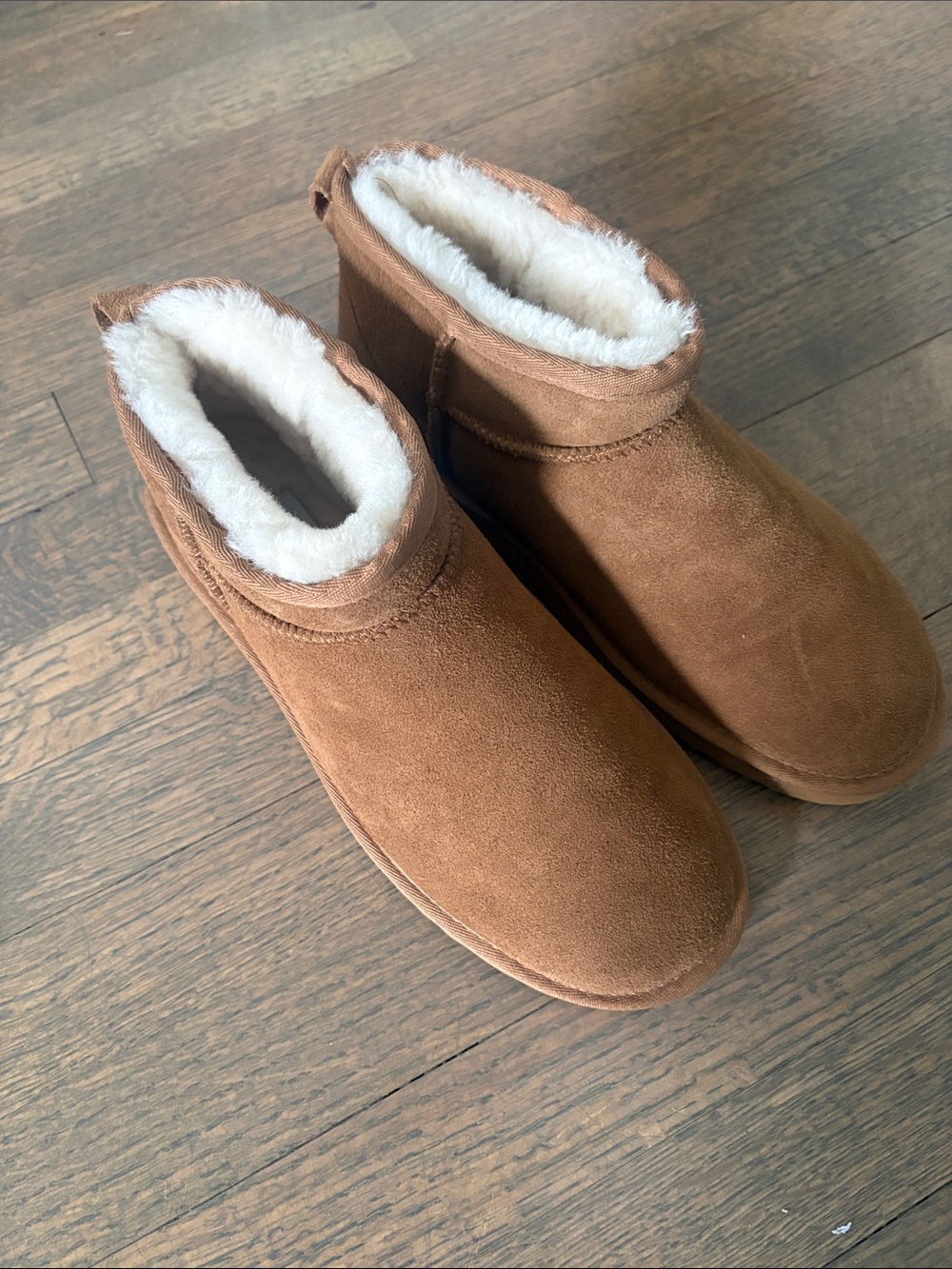 Quince Women's Short Shearling-Lined Suede Boots - Chestnut